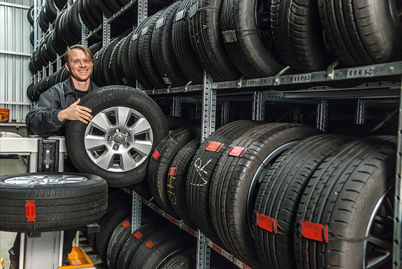 SAL Scholz Systeme Bild Reifeneinlagerung